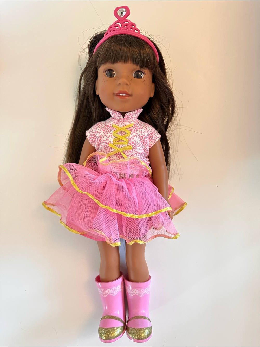American Girl WellieWishers Ashlyn Doll - Pink Dress, Gold Trim & Pink Tiara - Picture 2 of 6